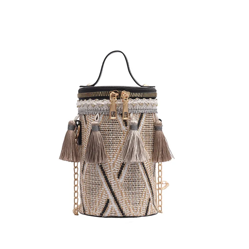 New shoulder bag female cylindrical national style tassel slung chain bag female personality Korean version ins women's bag
New shoulder bag female cylindrical national style tassel slung chain bag female personality Korean version ins women's bag