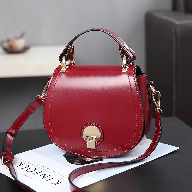 2021 New Personalized Messenger Bag Fashion Piggy Bag Women's Bag Texture Women's Bag Versatile Simple Handbag
2021 New Personalized Messenger Bag Fashion Piggy Bag Women's Bag Texture Women's Bag Versatile Simple Handbag