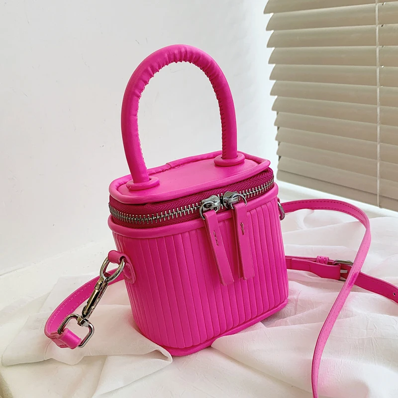 SWDF Luxury Mini Box PU Leather Crossbody Bag with Short Handle for Women 2022 Cute Phone Shoulder Handbag and Purses Pink Green
SWDF Luxury Mini Box PU Leather Crossbody Bag with Short Handle for Women 2022 Cute Phone Shoulder Handbag and Purses Pink Green