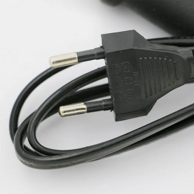 60W Adjustable Temperature Electric Soldering Iron 220V EU Plug Welding Solder Rework Station Heat Pencil 5pcs Tips Repair Tool
60W Adjustable Temperature Electric Soldering Iron 220V EU Plug Welding Solder Rework Station Heat Pencil 5pcs Tips Repair Tool