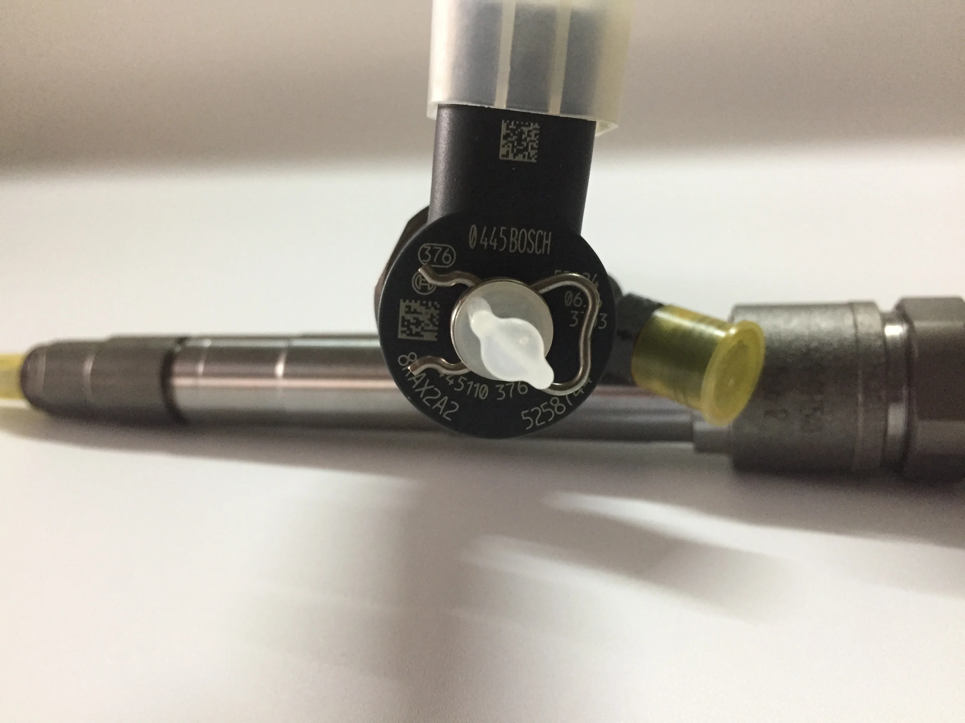 ISF2.8 diesel Injector fuel injectors common rail injector 5258744 0445110376
ISF2.8 diesel Injector fuel injectors common rail injector 5258744 0445110376