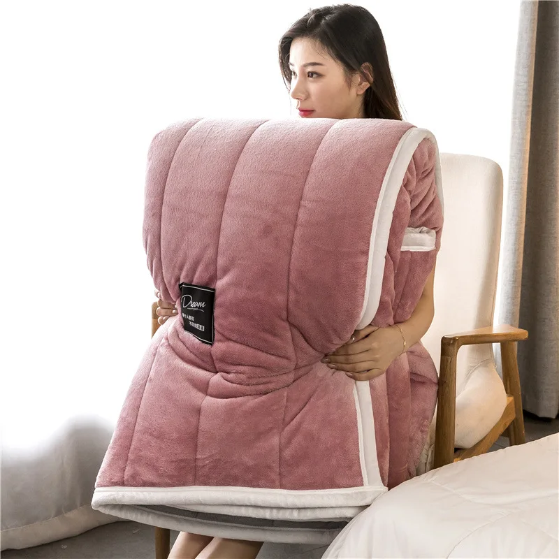 Winter Thicken Quilts Flannel Velvet Blanket Warm Bed Covers Magic Fleece Patchwork Comforter 200*230cm 2.3kgs Winter Bedclothes
Winter Thicken Quilts Flannel Velvet Blanket Warm Bed Covers Magic Fleece Patchwork Comforter 200*230cm 2.3kgs Winter Bedclothes