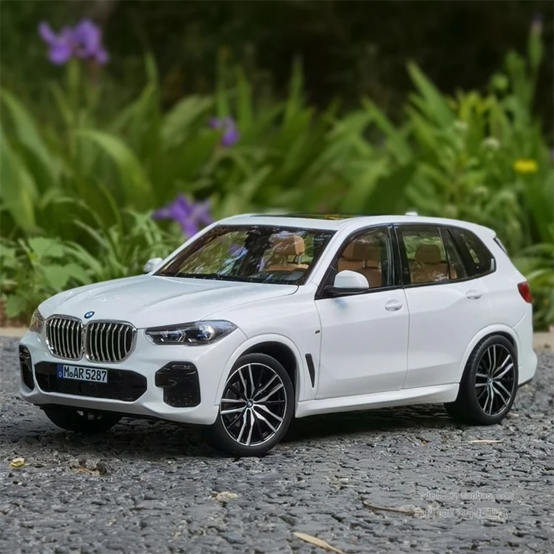 Модель автомобиля Welly 1:24 BMW x5 из сплава, внедорожник, статическое украшение, коллекционные игрушки для мальчиков
Модель автомобиля Welly 1:24 BMW x5 из сплава, внедорожник, статическое украшение, коллекционные игрушки для мальчиков