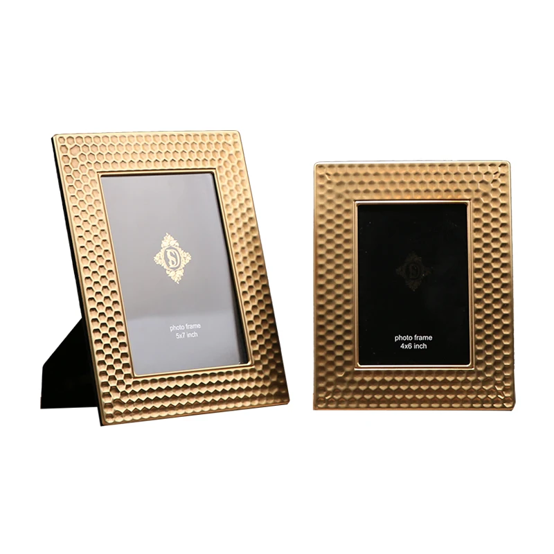 American and European Style Honeycomb Photo Frame 6-Inch 7-Inch Brass Concave Point Metal Ornaments
American and European Style Honeycomb Photo Frame 6-Inch 7-Inch Brass Concave Point Metal Ornaments