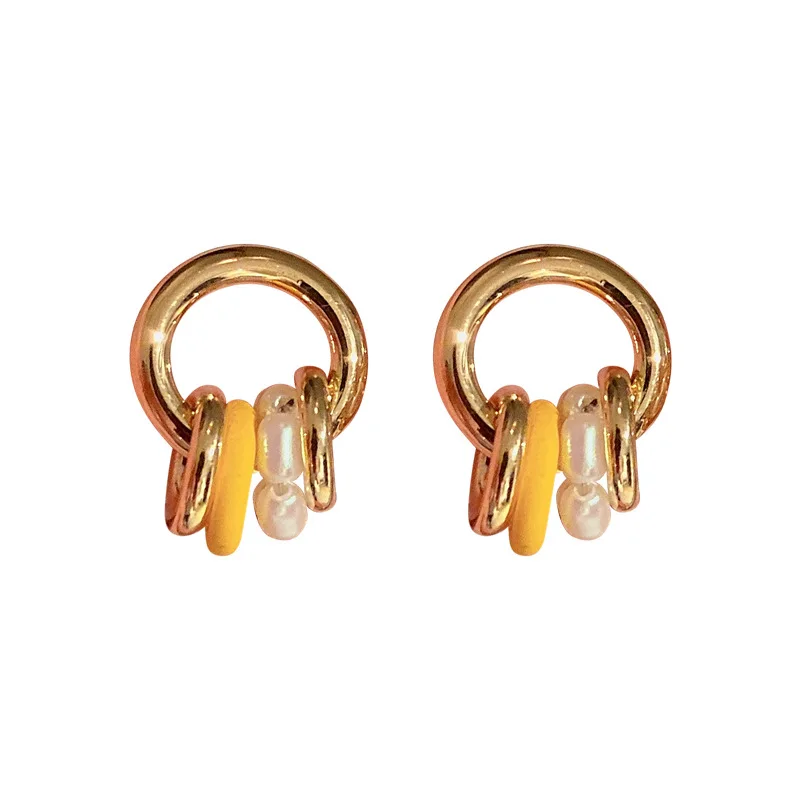 Women's Hoop Earrings Golden Metal Alloy Retro Pearl Circle Minimalist Fashion Jewelry Accessories
Women's Hoop Earrings Golden Metal Alloy Retro Pearl Circle Minimalist Fashion Jewelry Accessories
