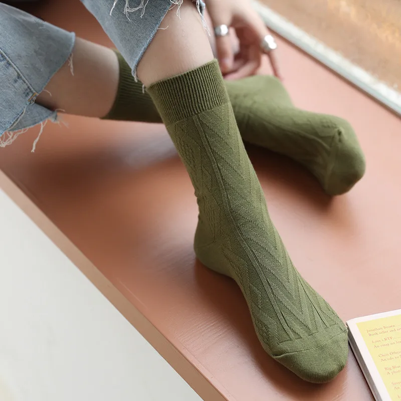 Women Fashion Lingge Calf Socks Cotton Cozy Breathable Deodorant Solid Colored Female Harajuku Casual Lady Girls Gift Socks
Women Fashion Lingge Calf Socks Cotton Cozy Breathable Deodorant Solid Colored Female Harajuku Casual Lady Girls Gift Socks