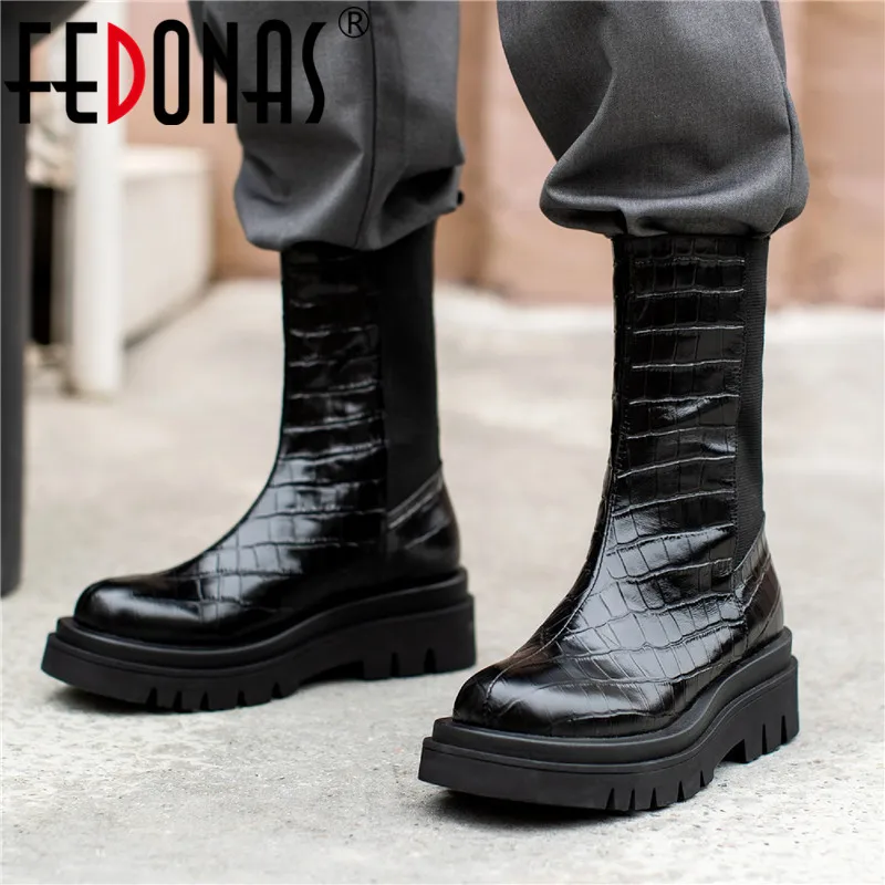 FEDONAS Fashion Boots Winter Fall 2021 Genuine Leather Chunky Heels Female Shoes Woman Newest Office Lady Basic Ankle Boots 
FEDONAS Fashion Boots Winter Fall 2021 Genuine Leather Chunky Heels Female Shoes Woman Newest Office Lady Basic Ankle Boots