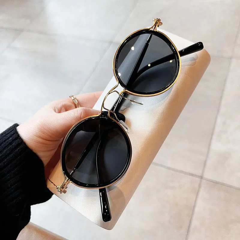 Luxury Vintage Round Small Designer Sunglasses For Women 2021 New Fashion Elegant Black Men Glasses Onepeice Unique Retro Shade
Luxury Vintage Round Small Designer Sunglasses For Women 2021 New Fashion Elegant Black Men Glasses Onepeice Unique Retro Shade