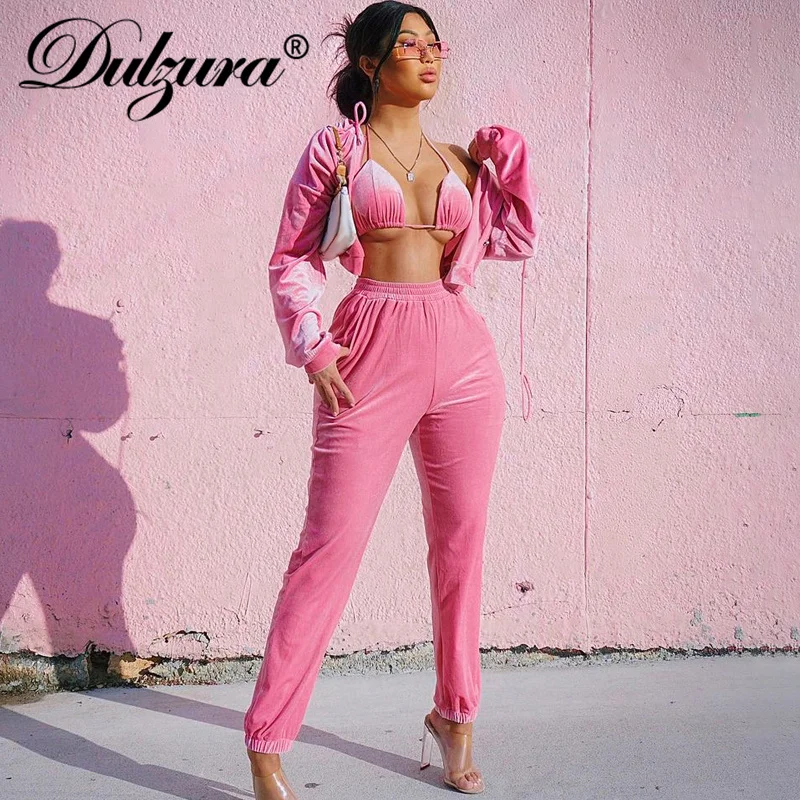 Dulzura Velvet 3 Pieces Halter Bra Long Sleeve Crop Top Hoodie Sweatpants Set Streetwear Casual 2021 Autumn Winter Tracksuit
Dulzura Velvet 3 Pieces Halter Bra Long Sleeve Crop Top Hoodie Sweatpants Set Streetwear Casual 2021 Autumn Winter Tracksuit