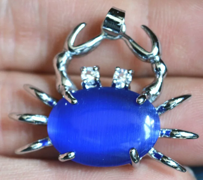 

2pcs Deep Blue White Silver Plated Crystal Crab Pendant & Necklace 18KGP