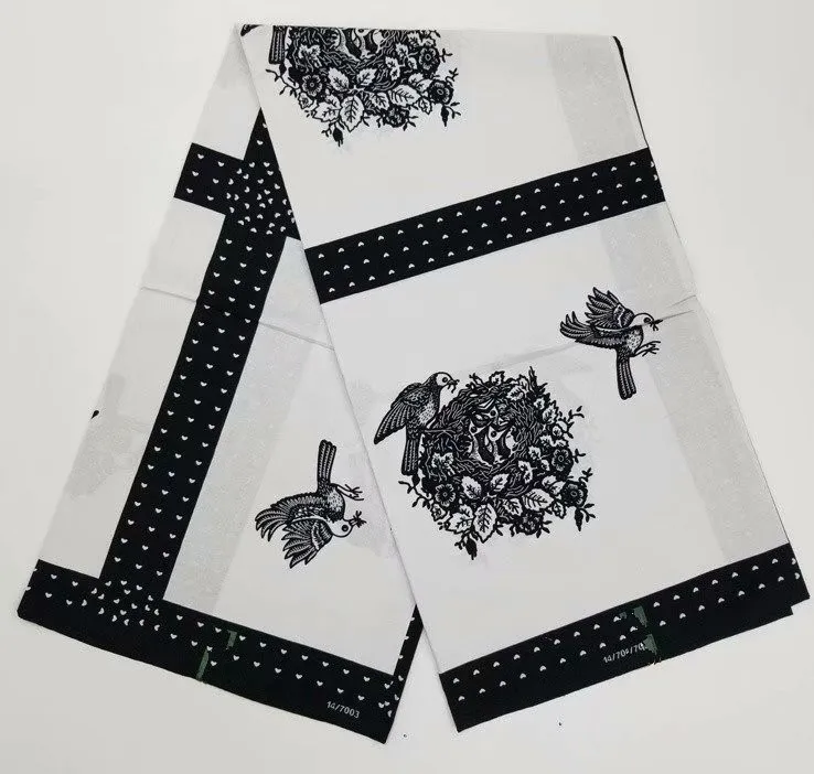 Blesing wax fabric 2021 high quality african fabric 100% cotton soft african wax print fabric for dresses
Blesing wax fabric 2021 high quality african fabric 100% cotton soft african wax print fabric for dresses