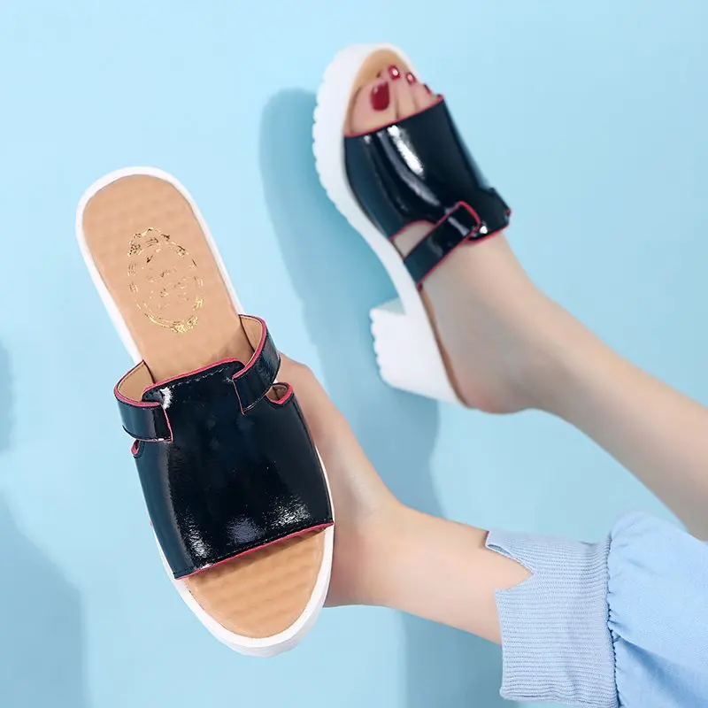 New Women's Shoes Fashion High Heeled Women Platforms Shoes Slippers Ladies Slides Sandals Large Size Zapatillas Mujer
New Women's Shoes Fashion High Heeled Women Platforms Shoes Slippers Ladies Slides Sandals Large Size Zapatillas Mujer