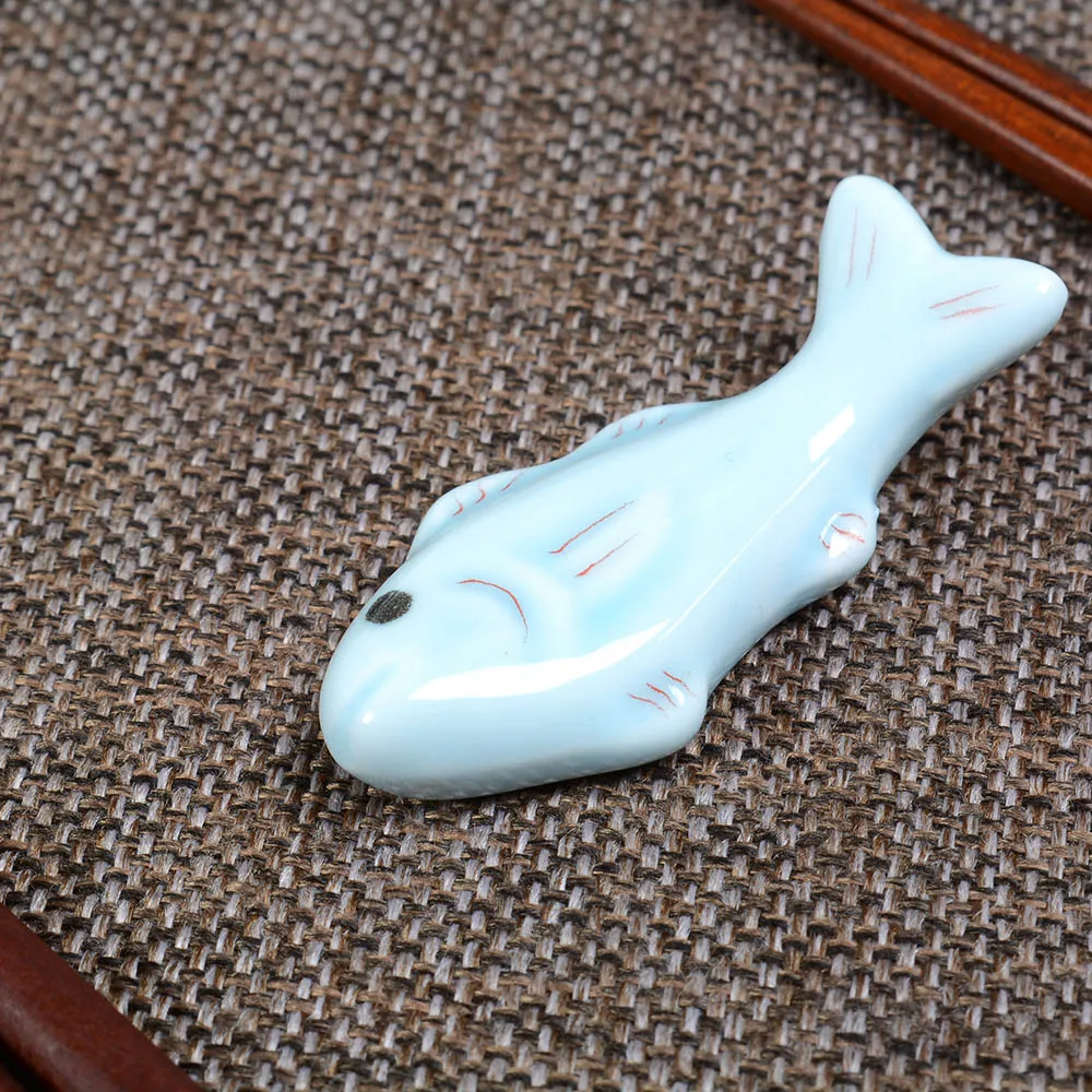 1Pc Lovely Ceramic Chopsticks Cartoon Holder Rack Fish Chopsticks Holder Mat Care Fashion Kitchen Tableware Accessories Supplies
1Pc Lovely Ceramic Chopsticks Cartoon Holder Rack Fish Chopsticks Holder Mat Care Fashion Kitchen Tableware Accessories Supplies