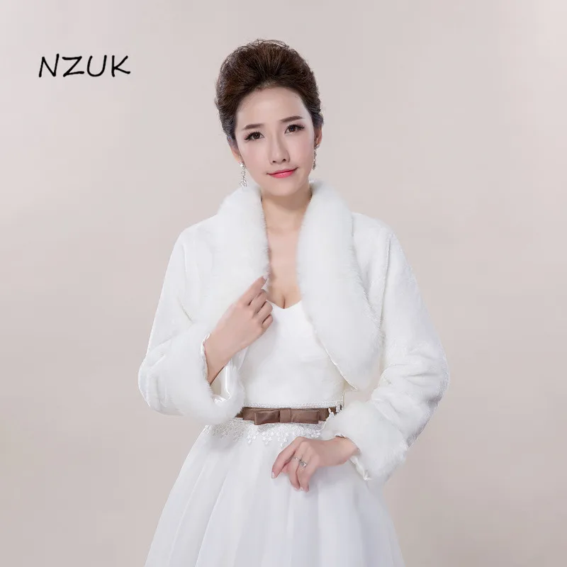 Wedding Wrap Cape Winter Wedding Shawl For Bride White Fax Fur With Crystals Bridal Jackets Wedding Coats PJ055
Wedding Wrap Cape Winter Wedding Shawl For Bride White Fax Fur With Crystals Bridal Jackets Wedding Coats PJ055