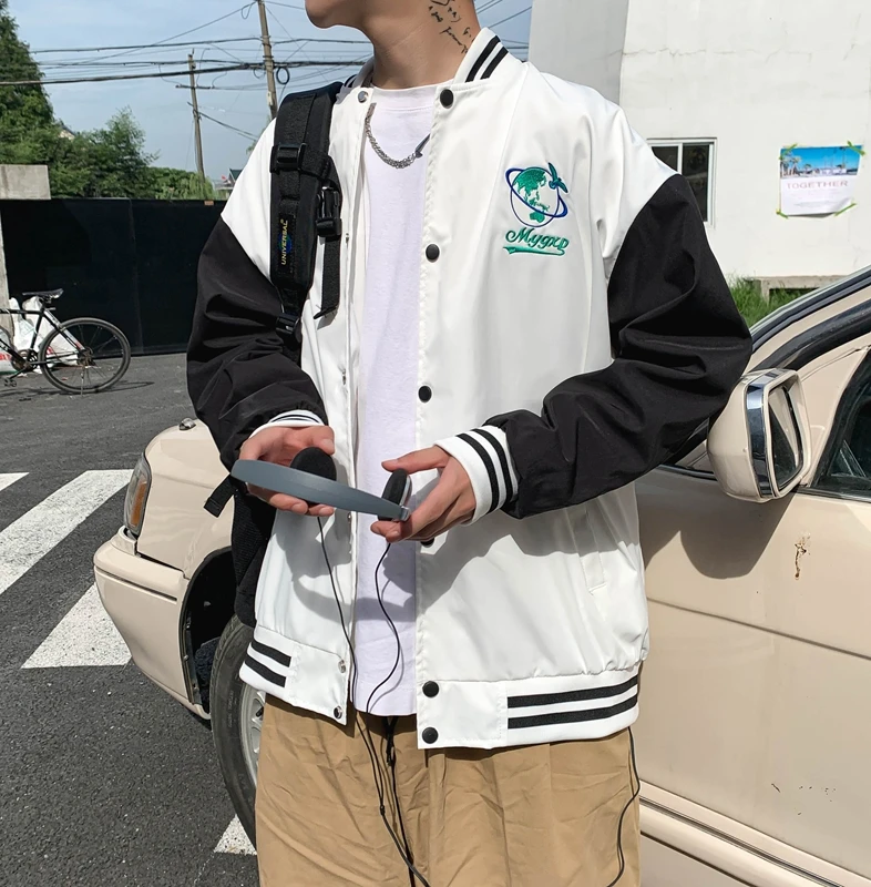 Letter embroidery Men Hip Hop Bomber Jacket Harajuku stitching Coat 2021 New Fashion High Street Casual Loose Male Jacket Unisex
Letter embroidery Men Hip Hop Bomber Jacket Harajuku stitching Coat 2021 New Fashion High Street Casual Loose Male Jacket Unisex