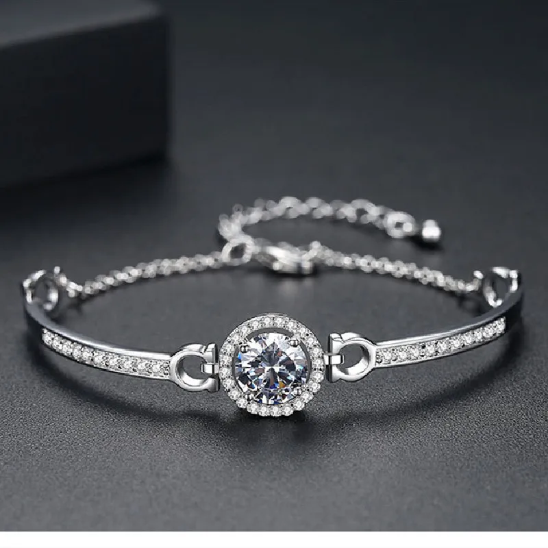 2020 Beautiful New Bracelet Temperament Copper Inlaid AAA Zircon Bracelet Ladies Birthday Gift Bracelet
2020 Beautiful New Bracelet Temperament Copper Inlaid AAA Zircon Bracelet Ladies Birthday Gift Bracelet