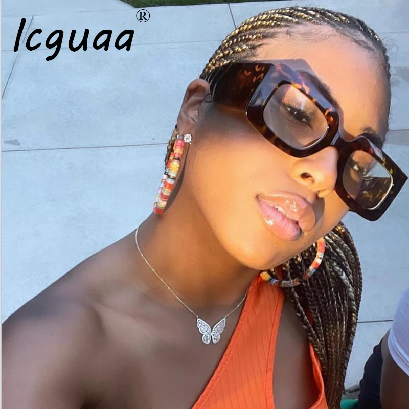 Vintage Square Sunglasses Black Frame Transparent Glasses Retro Thick Legs Flat Mirror Rectangle PC Glasses Frame
Vintage Square Sunglasses Black Frame Transparent Glasses Retro Thick Legs Flat Mirror Rectangle PC Glasses Frame