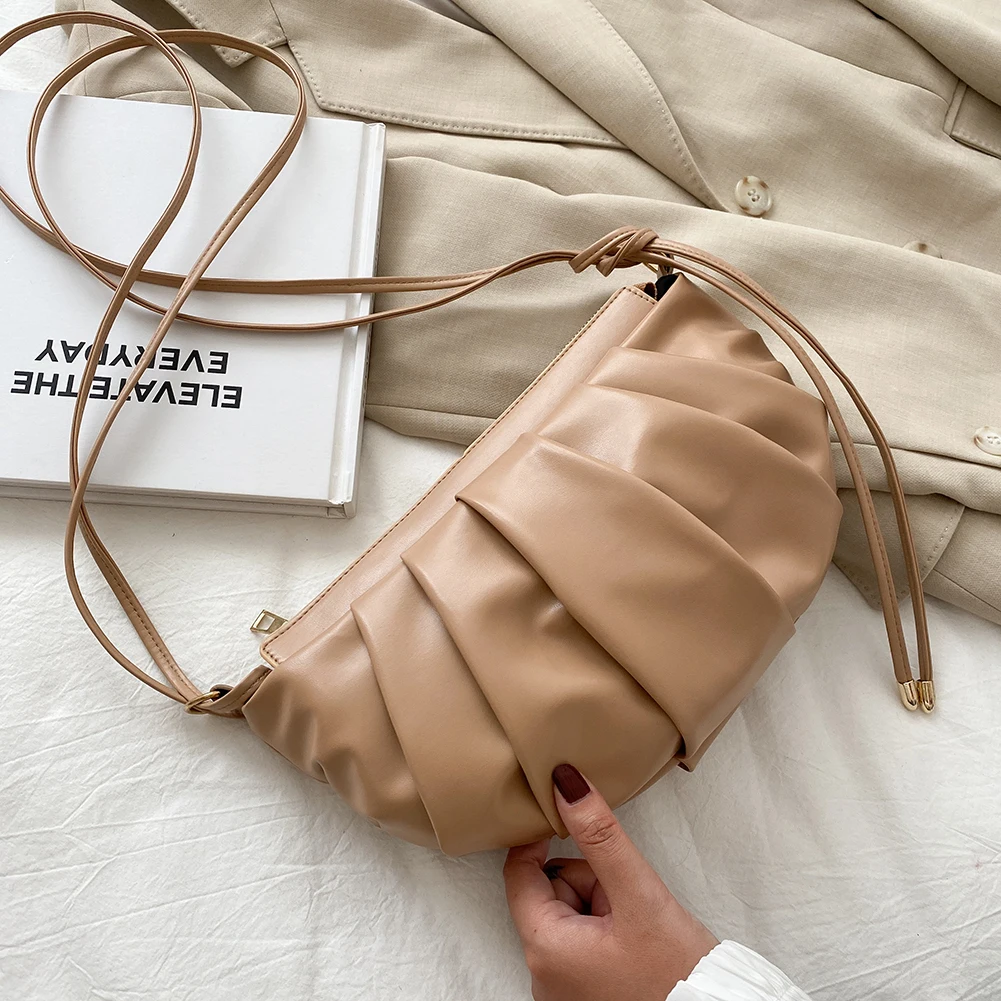 Fashion Bag For Women Cloud Bag Soft Leather Crossbody Bags Purse Women Crossbody Bag Luxury Handbag And Purse Day Clutches
Fashion Bag For Women Cloud Bag Soft Leather Crossbody Bags Purse Women Crossbody Bag Luxury Handbag And Purse Day Clutches