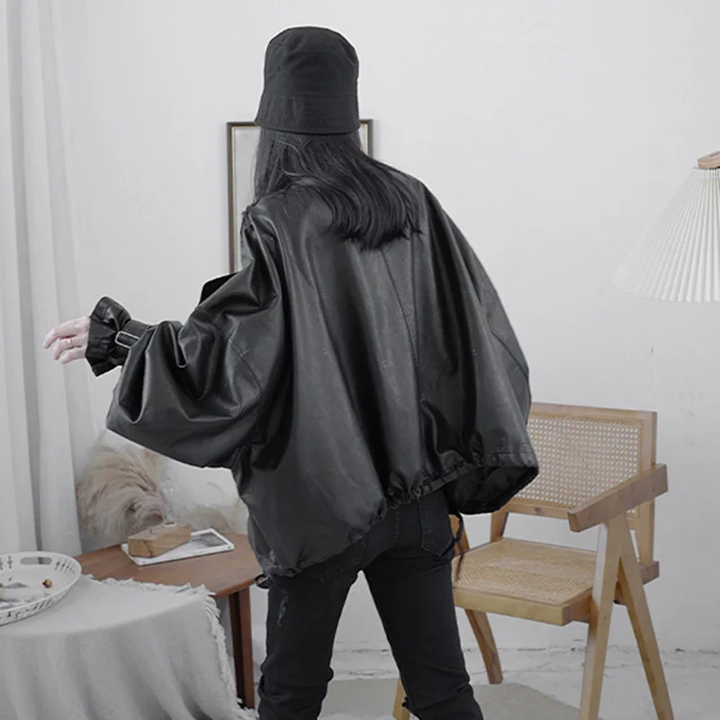 Oversized PU Black Leather Loose Fit Jacket New Stand Neck Long Sleeve Women Coat Fashion Tide Spring Autumn 2021 1DD0898
Oversized PU Black Leather Loose Fit Jacket New Stand Neck Long Sleeve Women Coat Fashion Tide Spring Autumn 2021 1DD0898