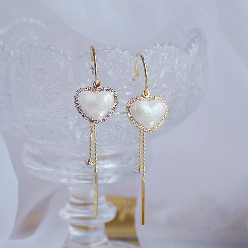 Korean Hot 14k Real Gold Jewelry Heart Hoop Earrings for Women Top High Quality AAA Shiny Zirconia S925 Silver Needle Party Gift
Korean Hot 14k Real Gold Jewelry Heart Hoop Earrings for Women Top High Quality AAA Shiny Zirconia S925 Silver Needle Party Gift