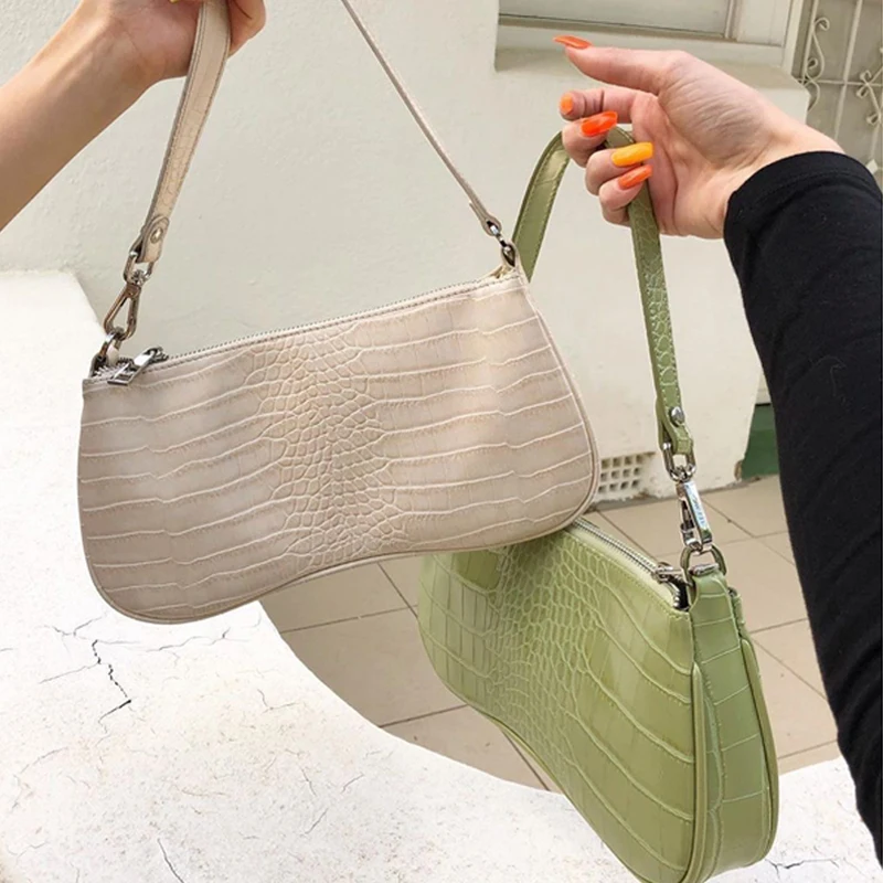 Vintage Alligator Women Shoulder Bags Designer Baguettes Shape Handbags Retro Luxury Messenger Bag Lady Small Saddle Purses 2020
Vintage Alligator Women Shoulder Bags Designer Baguettes Shape Handbags Retro Luxury Messenger Bag Lady Small Saddle Purses 2020
