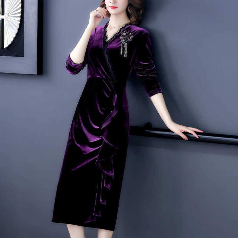 2020 Autumn Winter Women Dress Korean Fashion Lace Patchwork Elegant Golden Velvet Long Dress With Exquisite Corsage
2020 Autumn Winter Women Dress Korean Fashion Lace Patchwork Elegant Golden Velvet Long Dress With Exquisite Corsage