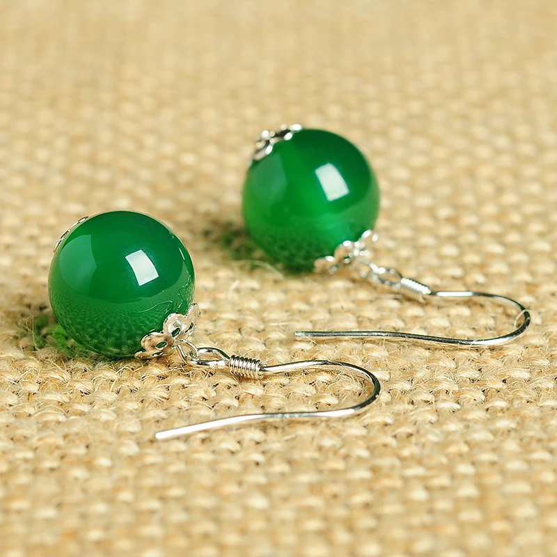 Серьги из серебра 925 пробы с инкрустированными натуральными оригинальными минималистичными зелеными искусственными серьгами с сертификат...
Серьги из серебра 925 пробы с инкрустированными натуральными оригинальными минималистичными зелеными искусственными серьгами с сертификат...