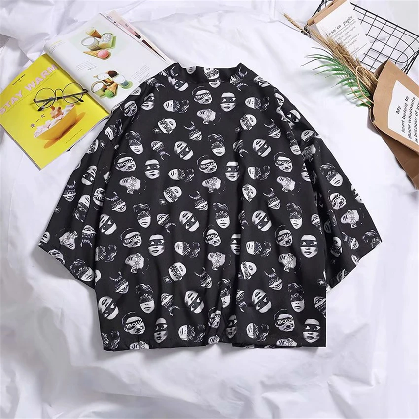 2022 Japanese Streetwear Men Printed Kimono Harajuku Style Robe Traditional Clothes Hip Hop Haori Funny Yukata T Shirts
2022 Japanese Streetwear Men Printed Kimono Harajuku Style Robe Traditional Clothes Hip Hop Haori Funny Yukata T Shirts