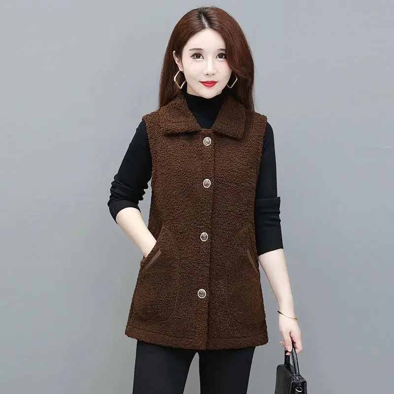 Middle-Aged and Elderly Women's Spring and Autumn Short Lamb Hair Vest Mother Wear Fashionable Foreign Style Warm Vest Jacket
Middle-Aged and Elderly Women's Spring and Autumn Short Lamb Hair Vest Mother Wear Fashionable Foreign Style Warm Vest Jacket