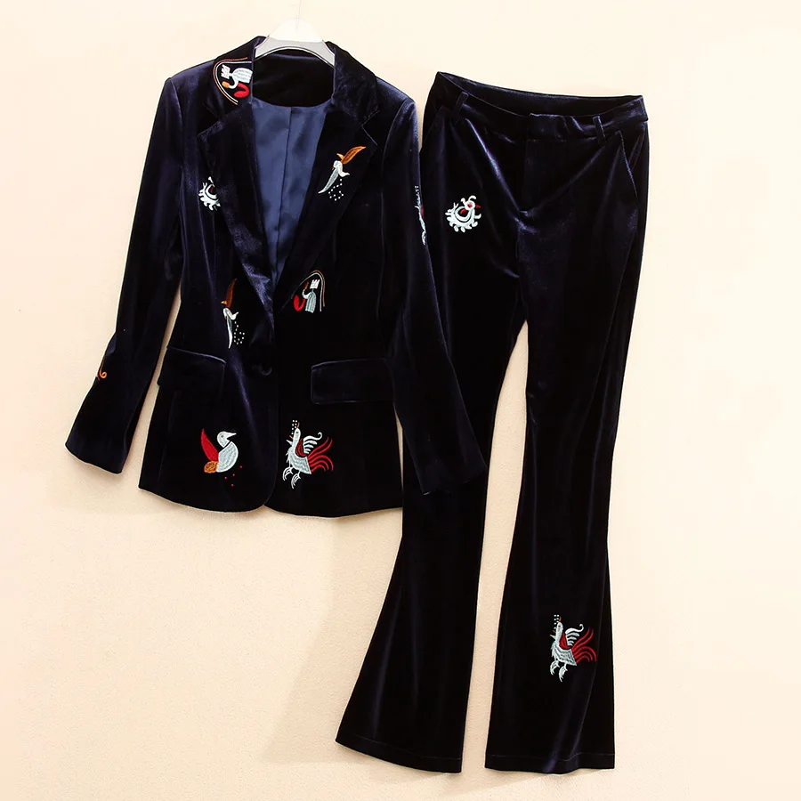 Women floral women 2 pieces set vintage embroidery coat top + blue pants flowers elegant lady casual velvet suit set S-XXL
Women floral women 2 pieces set vintage embroidery coat top + blue pants flowers elegant lady casual velvet suit set S-XXL