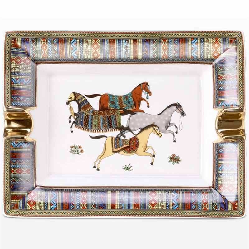 Luxury Sumptuous European Style Carved Bone China Enamel Hand-Painted Retro Home Decoration Cigar Ashtray Cigar Gift Set CIG027
Luxury Sumptuous European Style Carved Bone China Enamel Hand-Painted Retro Home Decoration Cigar Ashtray Cigar Gift Set CIG027