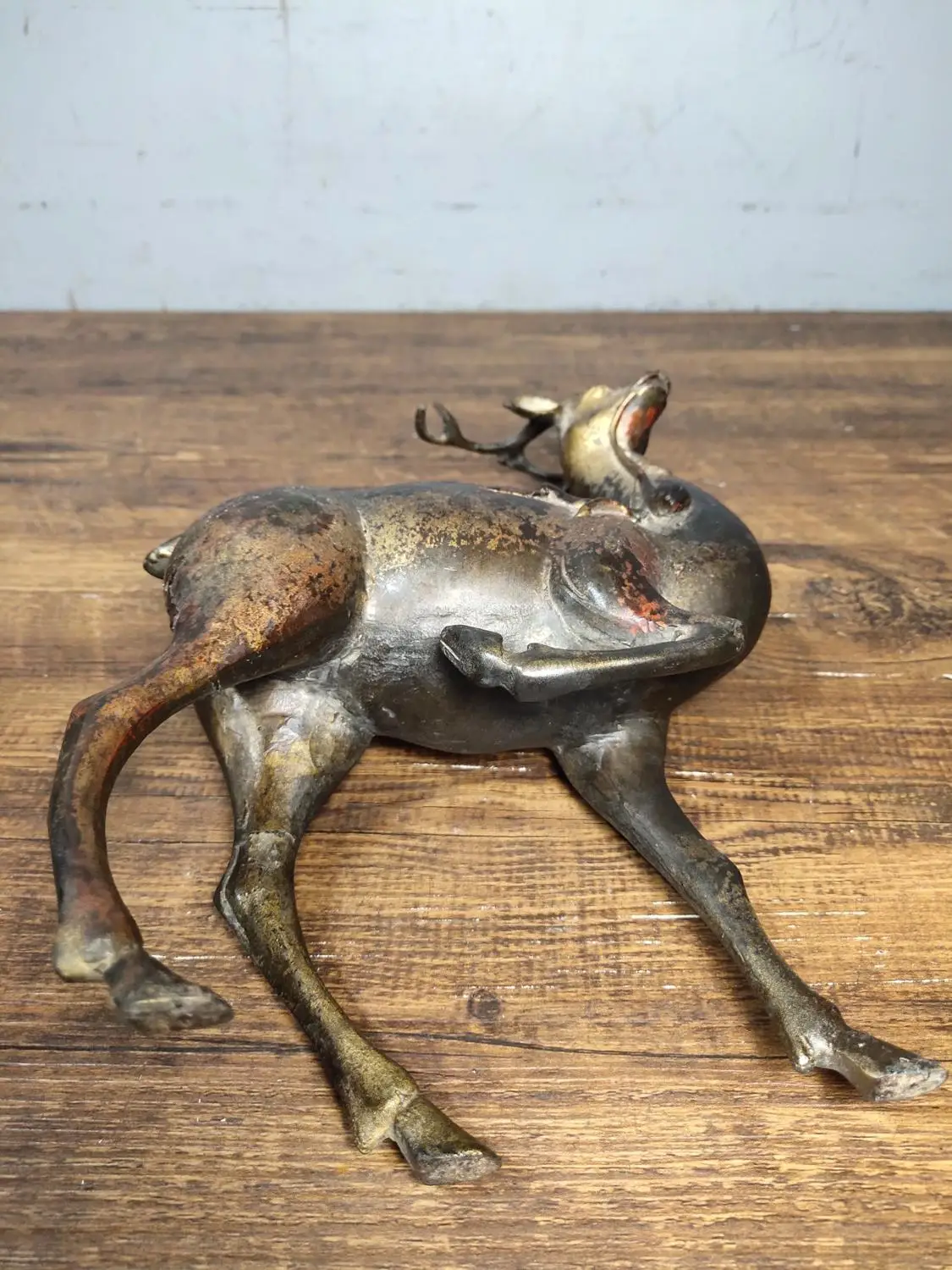 Home Decor 10" Tibet Buddhism Temple Old bronze Cinnabars Ganoderma deer statue Sika deer Longevity Deer Ornaments
Home Decor 10" Tibet Buddhism Temple Old bronze Cinnabars Ganoderma deer statue Sika deer Longevity Deer Ornaments