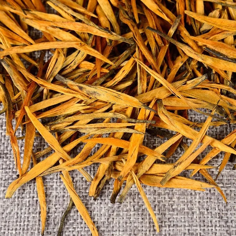 New Tea 2021 Golden Needle Single Bud Big Golden Bud Ancient Honey Fragrant Chinese Yunnan Fengqing Dianhong Black Tea New Taste
New Tea 2021 Golden Needle Single Bud Big Golden Bud Ancient Honey Fragrant Chinese Yunnan Fengqing Dianhong Black Tea New Taste