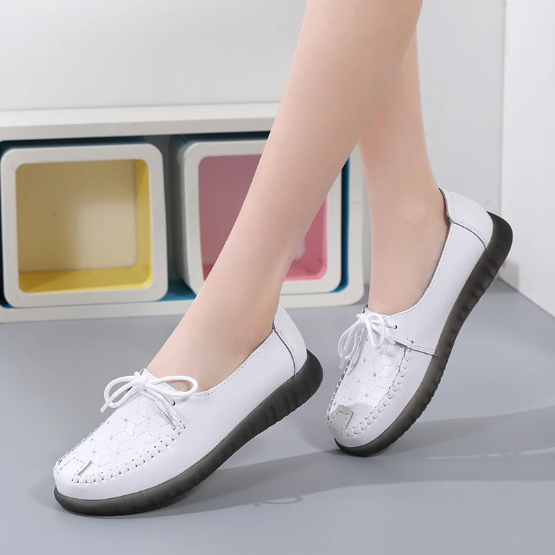Women'S Mother Shoes Genuine Leather Nurse Medical Black White Gray Moccasin Lady Loafers Flat Soft Bottom Walking Jogging Tenis
Women'S Mother Shoes Genuine Leather Nurse Medical Black White Gray Moccasin Lady Loafers Flat Soft Bottom Walking Jogging Tenis