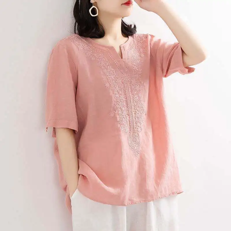 New Cotton Linen shirt Women Vintage Embroidered Short Sleeve Loose Casual femine Blouse Plus Size Simple Chic Tops 2020
New Cotton Linen shirt Women Vintage Embroidered Short Sleeve Loose Casual femine Blouse Plus Size Simple Chic Tops 2020