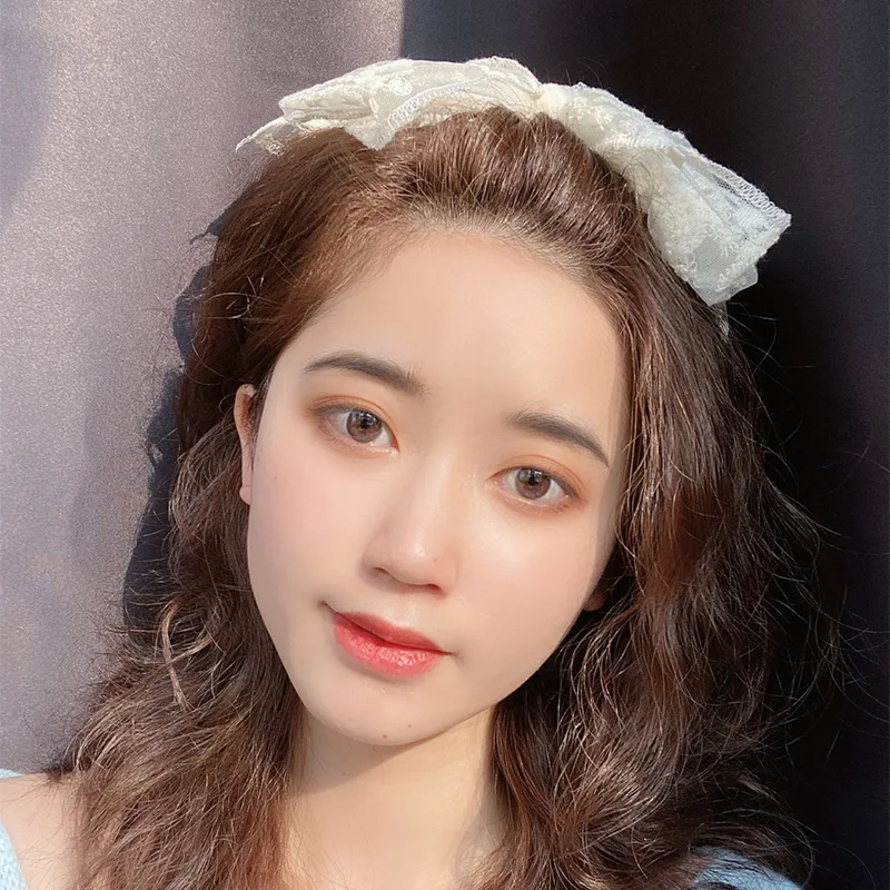 Cloth Korean Style for Women Ribbon Lace Bow Duckbill Clip/Spring Clip Fashion Hair Accessories 3Colors 1Pcs Hairpin
Cloth Korean Style for Women Ribbon Lace Bow Duckbill Clip/Spring Clip Fashion Hair Accessories 3Colors 1Pcs Hairpin