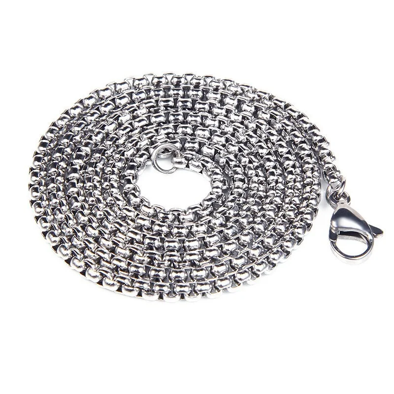 Lion's Head Necklace Hip Hop Chic European and American Ancient Titanium Steel Necklace Trendy Men Stainless Steel Pendant
Lion's Head Necklace Hip Hop Chic European and American Ancient Titanium Steel Necklace Trendy Men Stainless Steel Pendant
