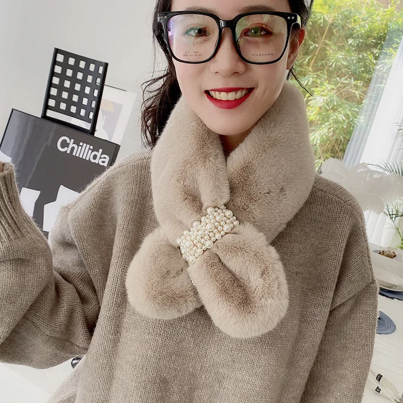Winter pearl buckle imitation rabbit fur collar cute thickened wild student scarf female warmth trendy and beautiful
Winter pearl buckle imitation rabbit fur collar cute thickened wild student scarf female warmth trendy and beautiful