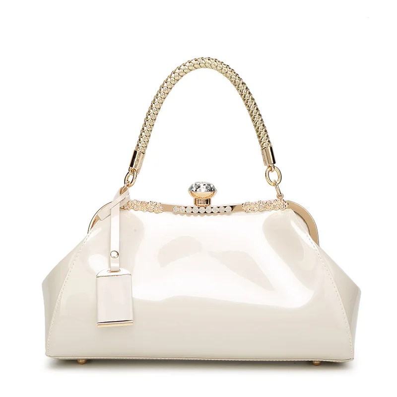 2020 new European and American fashion women's handbag shoulder bag Korean bucket bag
2020 new European and American fashion women's handbag shoulder bag Korean bucket bag