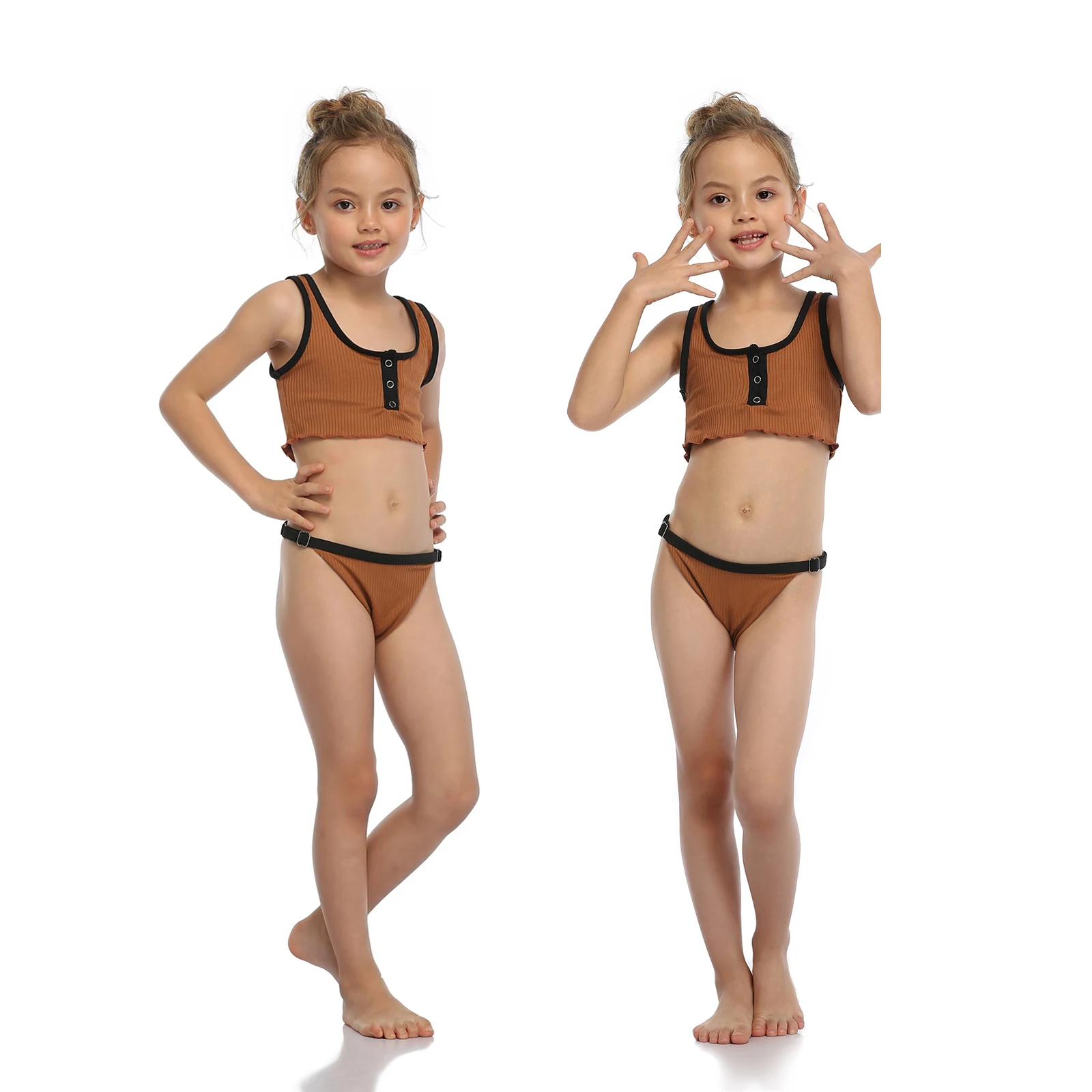 Girl\u2019s Cute Two Piece Split Swimsuit Fresh Solid Color Stitching Suspender Tops and Buckle Triangle Shorts
Girl\u2019s Cute Two Piece Split Swimsuit Fresh Solid Color Stitching Suspender Tops and Buckle Triangle Shorts