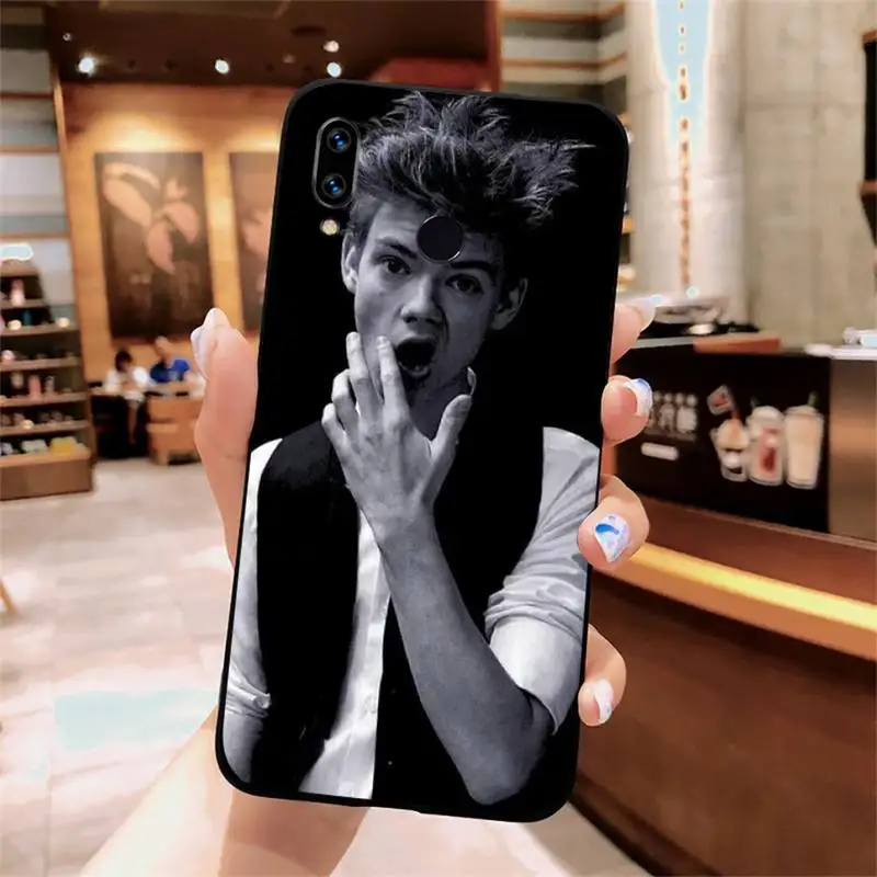 Actors Thomas Sangster Newest The Fashion Phone Case For Xiaomi Redmi note 7 8 9 t k30 max3 9 s 10 pro lite
Actors Thomas Sangster Newest The Fashion Phone Case For Xiaomi Redmi note 7 8 9 t k30 max3 9 s 10 pro lite