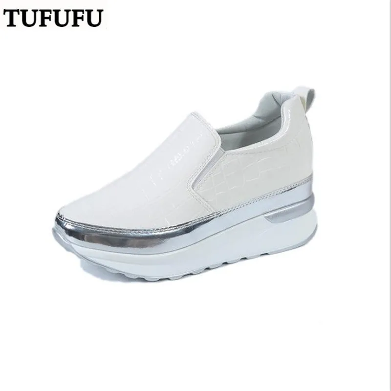 2021 Women Sneakers Vulcanized Shoes Ladies Casual Shoes Breathable Walking Mesh Flats Large Size Couple Shoes Size 35-43
2021 Women Sneakers Vulcanized Shoes Ladies Casual Shoes Breathable Walking Mesh Flats Large Size Couple Shoes Size 35-43