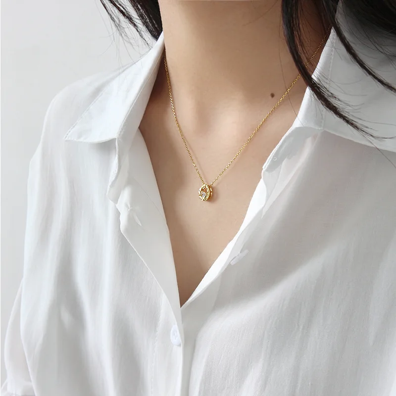 AsinLove New 18K Gold Teardrop Shaped Zircon Necklace for Women 925 Pure Silver Geometric Temperament Oval Pendant Fine Jewelry
AsinLove New 18K Gold Teardrop Shaped Zircon Necklace for Women 925 Pure Silver Geometric Temperament Oval Pendant Fine Jewelry