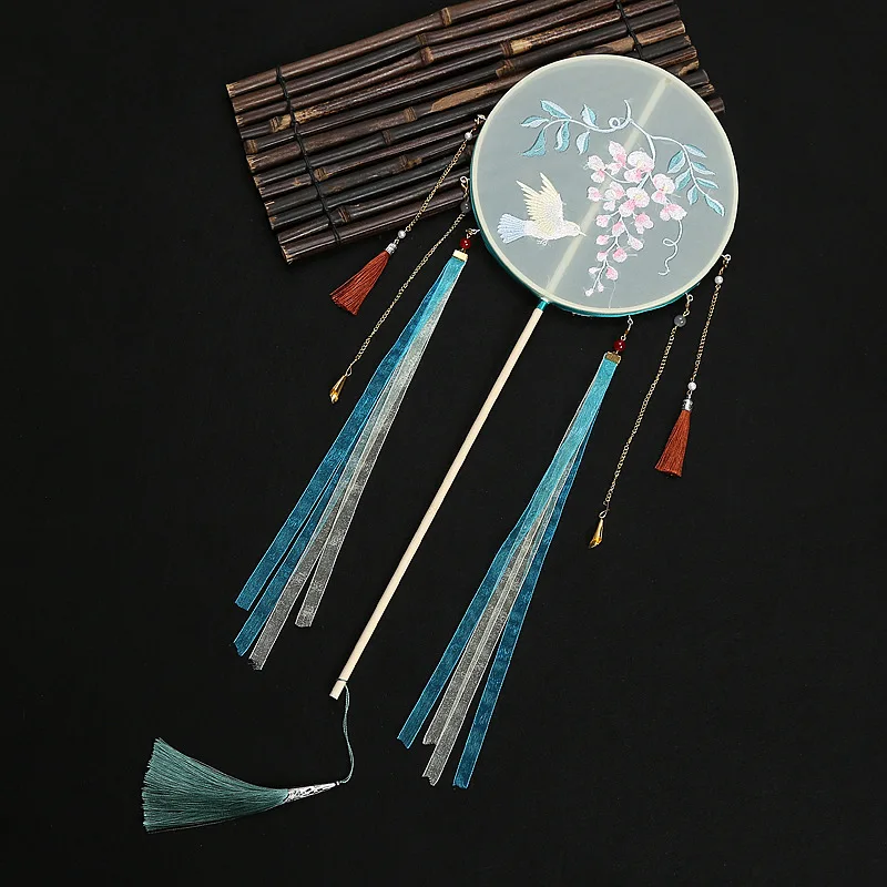 Hanfu Fan Handmade Palace Fan Hand Embroidery Long Handle Retro Tassel Group Fan Chinese Style Palace Style Decorative Fan LB627
Hanfu Fan Handmade Palace Fan Hand Embroidery Long Handle Retro Tassel Group Fan Chinese Style Palace Style Decorative Fan LB627