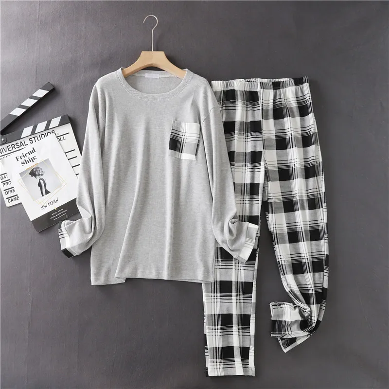 Xfhh 2021 New Plaid Men's Pajamas Set Large Size Casual Sleepwear Soft Knitted Cotton Home Costumes Long Sleeve Loose Male
Xfhh 2021 New Plaid Men's Pajamas Set Large Size Casual Sleepwear Soft Knitted Cotton Home Costumes Long Sleeve Loose Male