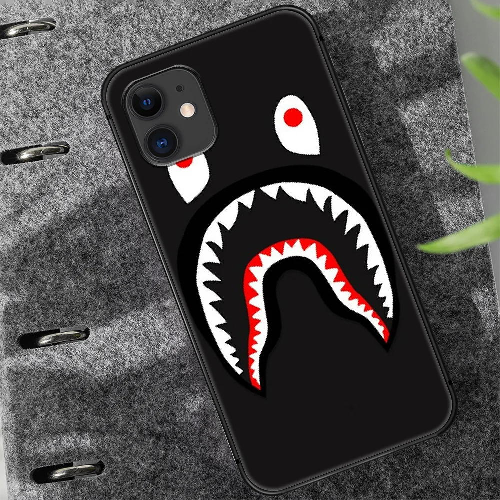 Camouflage Pattern Camo bape Phone Case Cover Hull For iphone 5 5s se 2020 6 6s 7 8 12 mini plus X XS XR 11 PRO MAX black
Camouflage Pattern Camo bape Phone Case Cover Hull For iphone 5 5s se 2020 6 6s 7 8 12 mini plus X XS XR 11 PRO MAX black