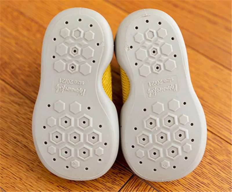 Toddler Silicone Warm Shoes Socks Baby Boys Girls Non-skid Floor Socks Children Kids First Walkers Indoor Soft Booties Socks
Toddler Silicone Warm Shoes Socks Baby Boys Girls Non-skid Floor Socks Children Kids First Walkers Indoor Soft Booties Socks