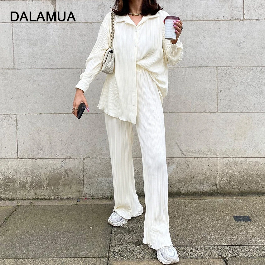 Casual Women Tracksuit Solid Shirt Tops Straight Pants Long Sleeve Office Lady 2022 Spring Fashion Two Piece Set Female Suit New
Casual Women Tracksuit Solid Shirt Tops Straight Pants Long Sleeve Office Lady 2022 Spring Fashion Two Piece Set Female Suit New