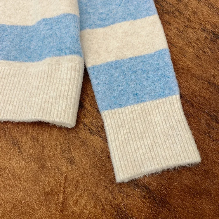 Sweaters&Jumpers
Sweaters&Jumpers