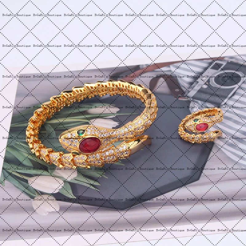 Женский серебряный браслет с красным сапфиром, серебро пробы
Женский серебряный браслет с красным сапфиром, серебро пробы